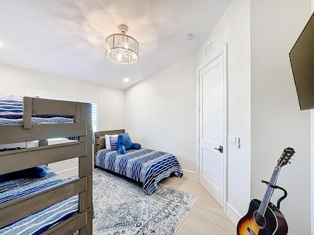 208 River Walk-54