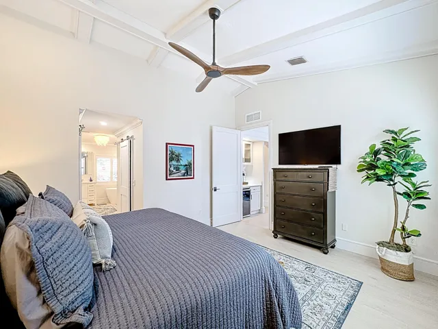 208 River Walk-61