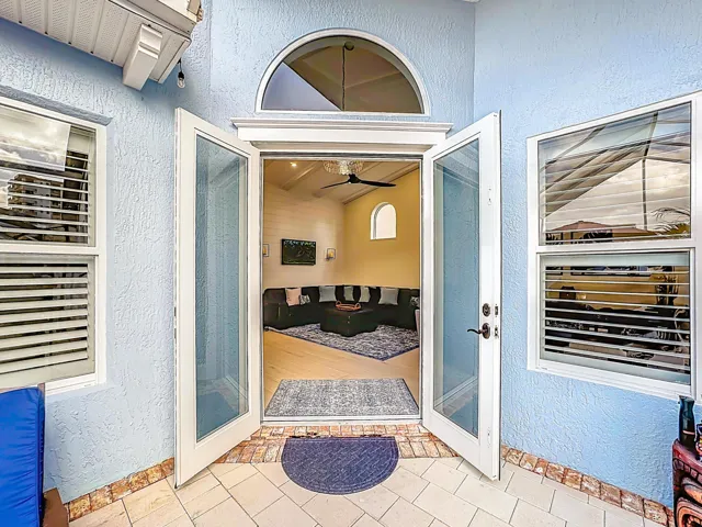 208 River Walk-24