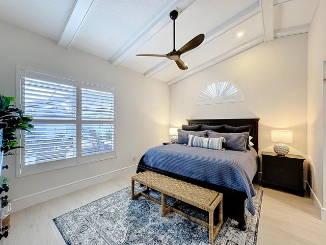 208 River Walk-63