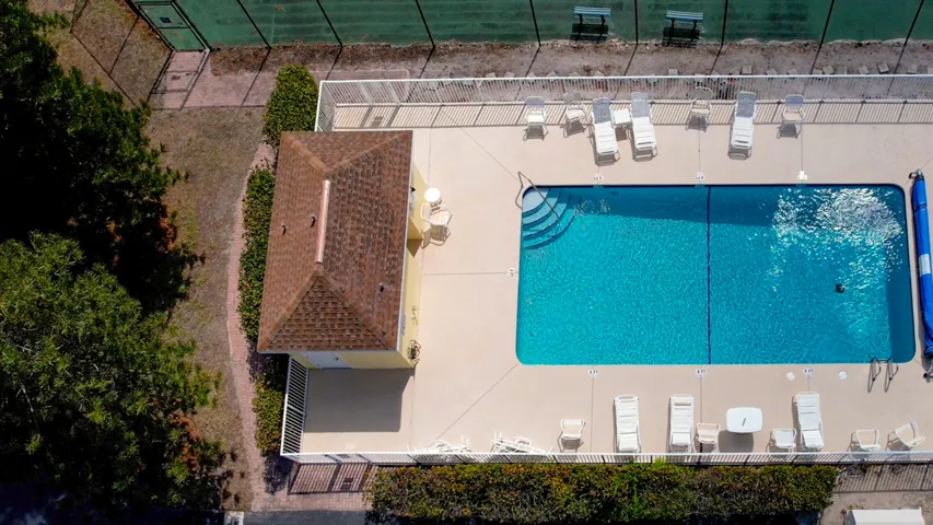 208 River Walk pool