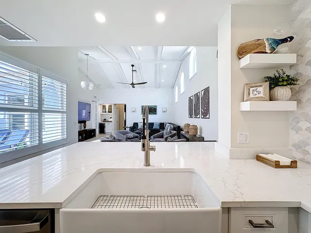 208 River Walk-38