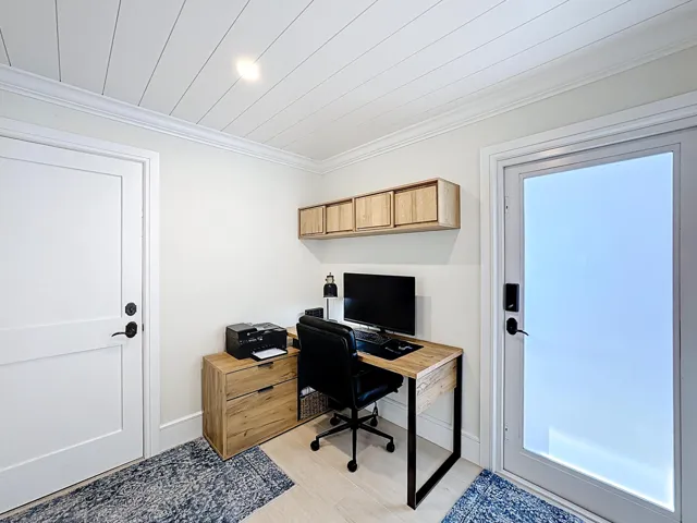 208 River Walk-44