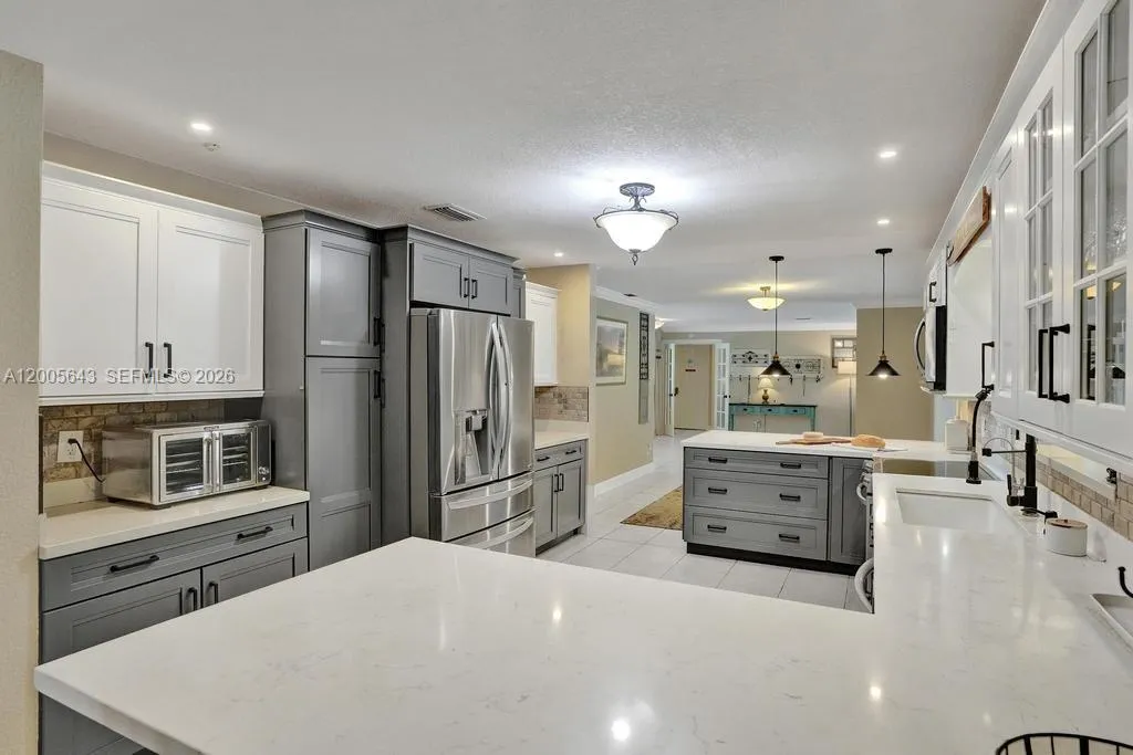 Large counter space