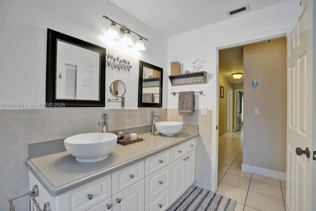 Property photo 61