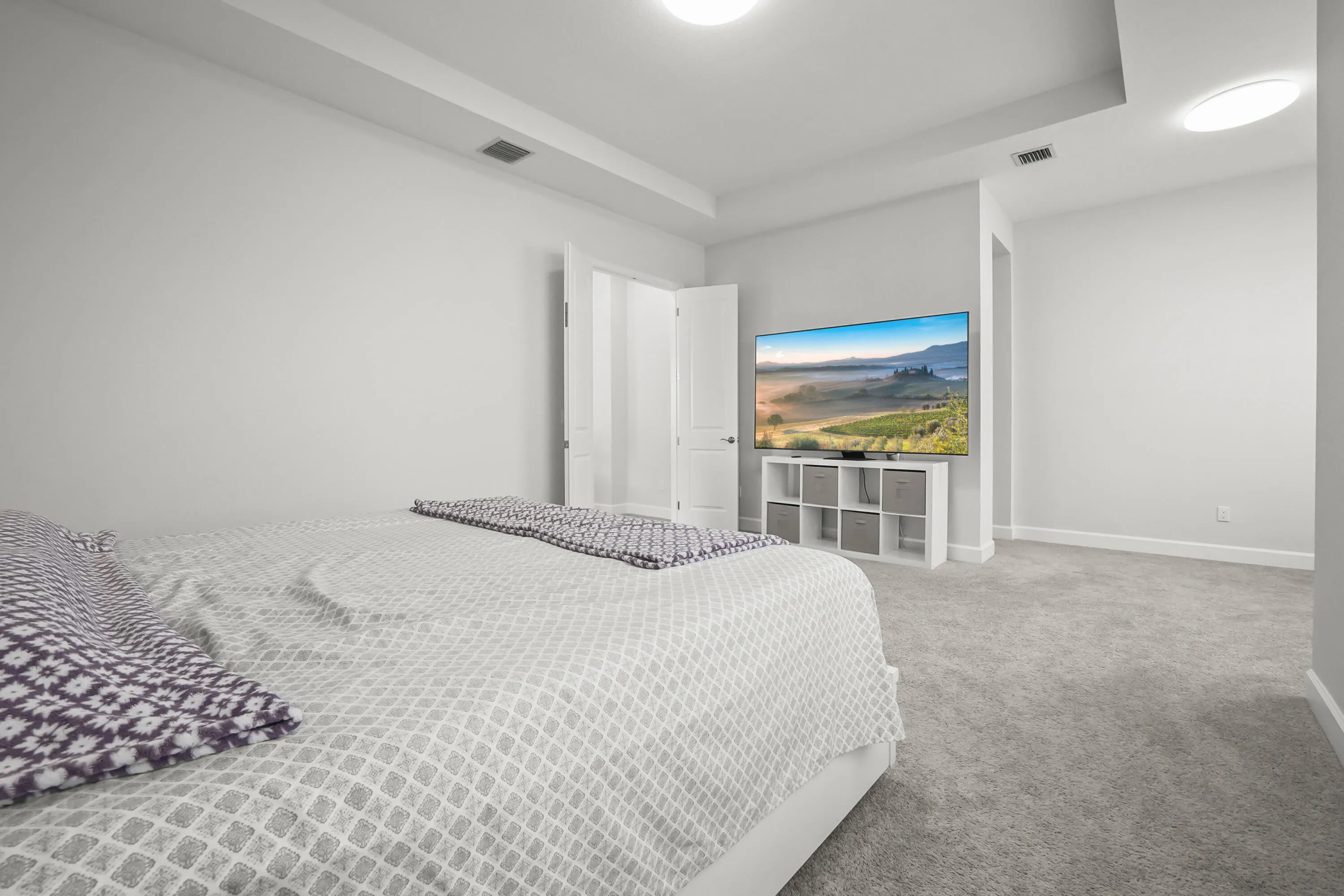 30 Bedroom 12