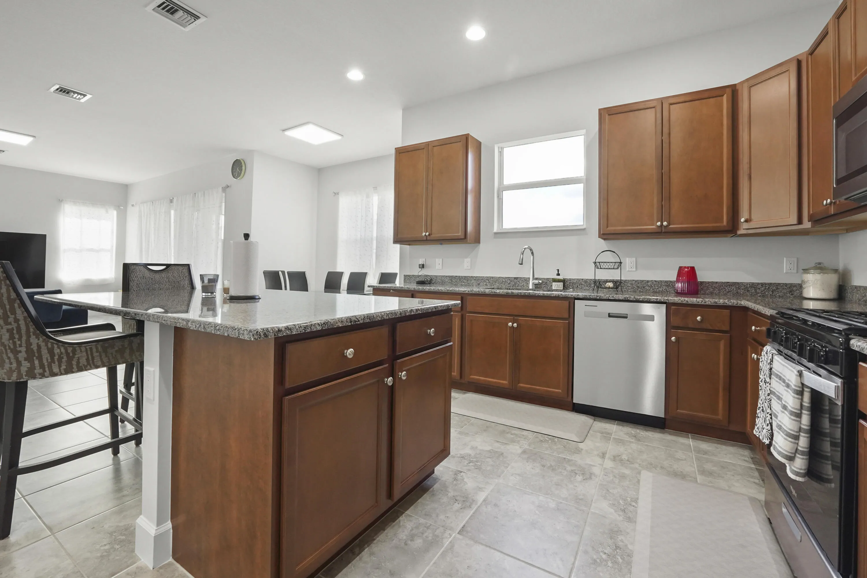 13 Kitchen 04