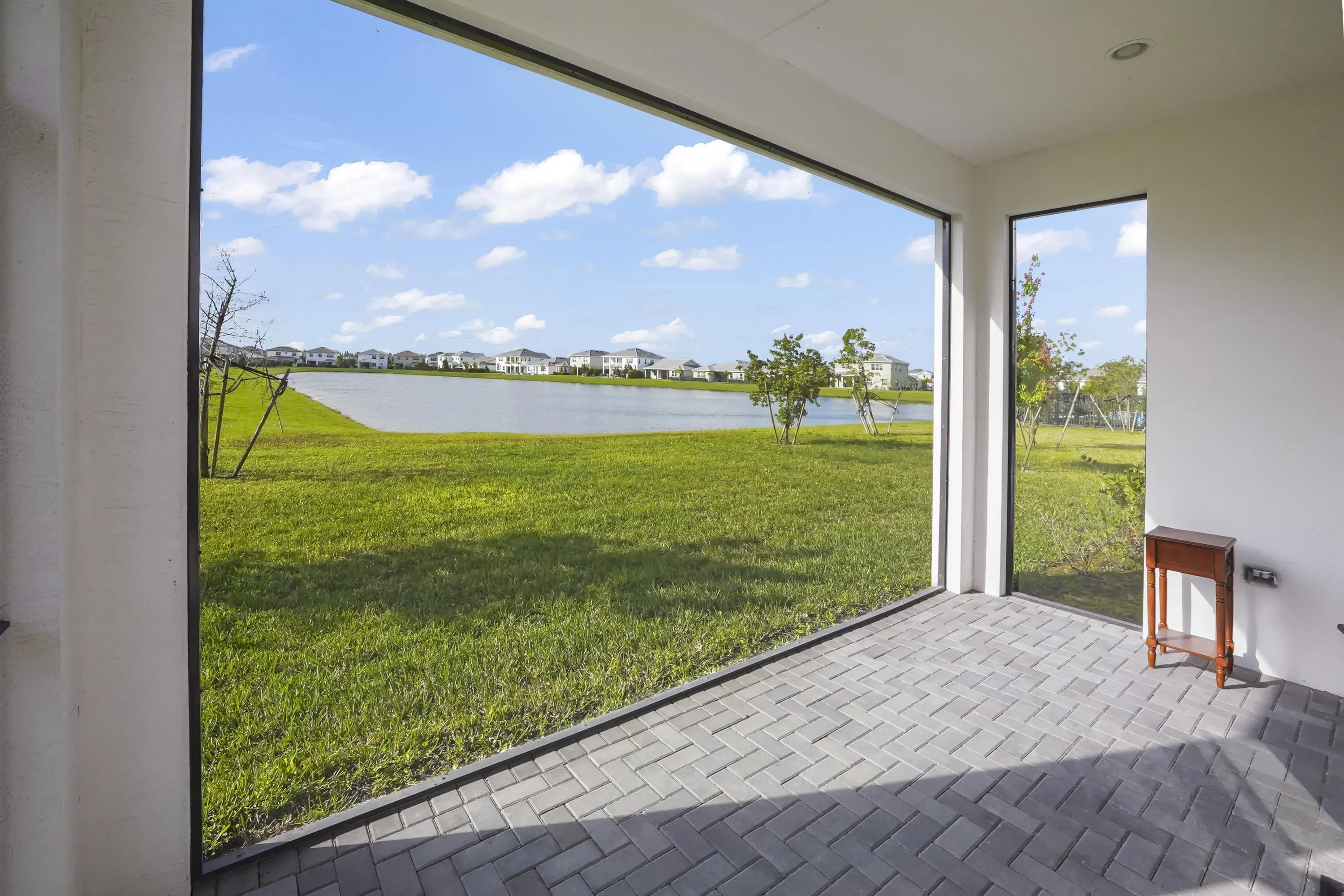 37 Patio 01