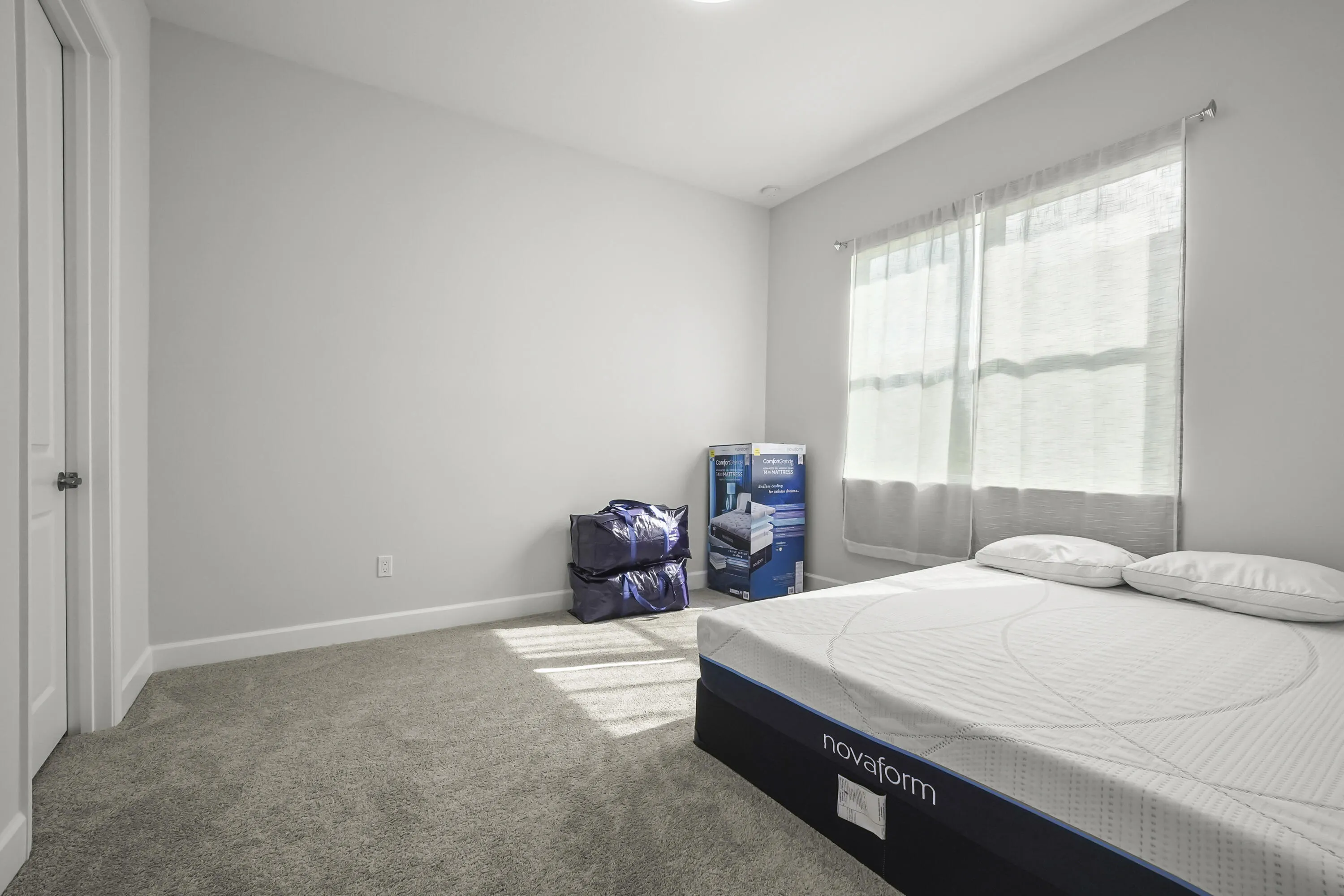 15 Bedroom 01