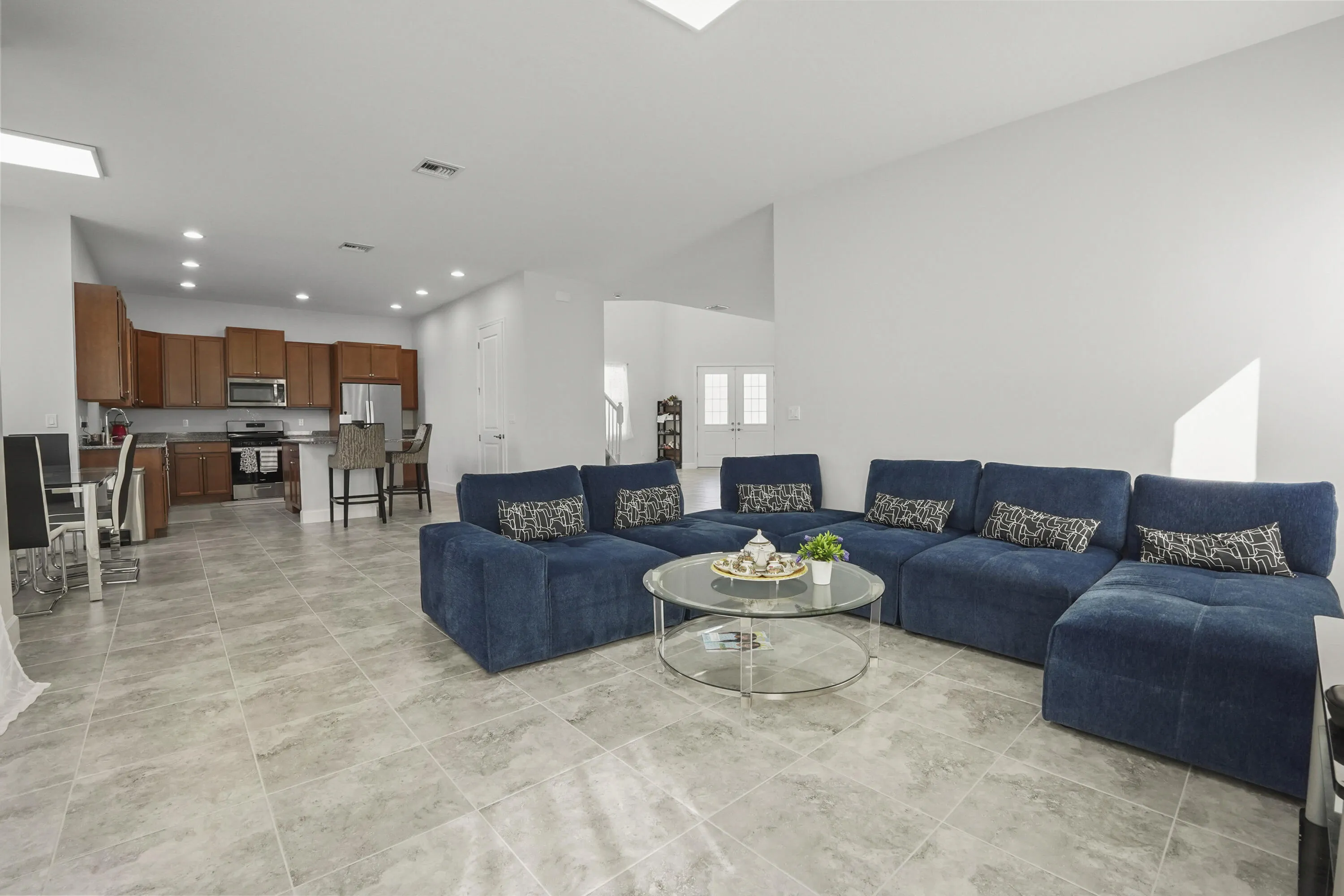 09 Living Room 02