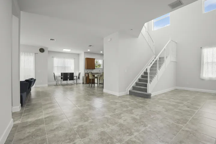 07 Living Room 03