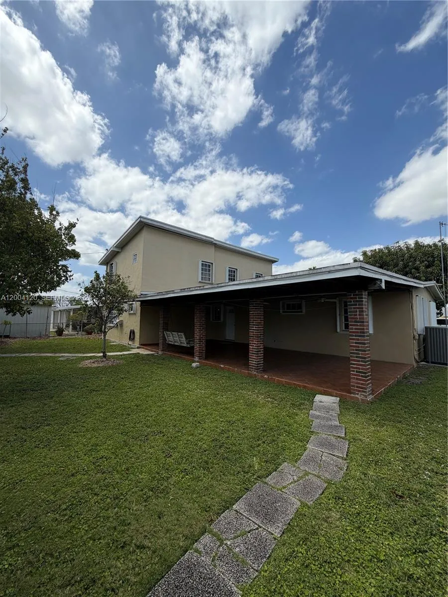 Property photo 35