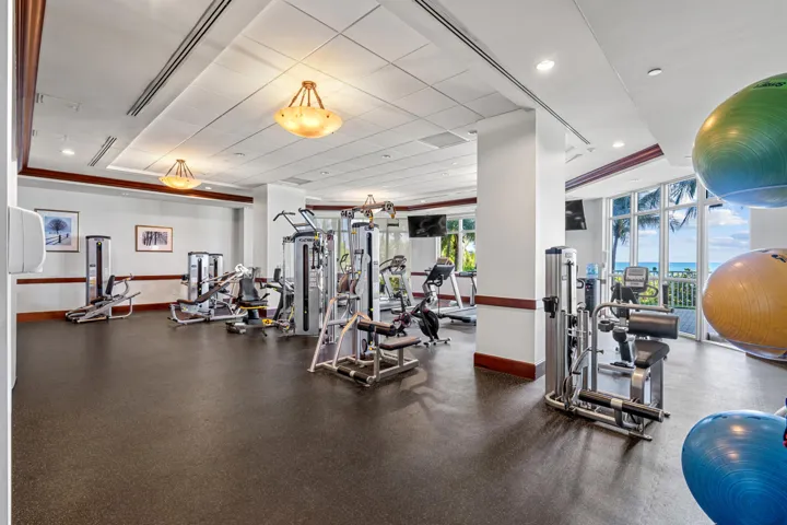 FITNESS CENTER