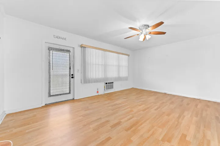 05 Living room 02