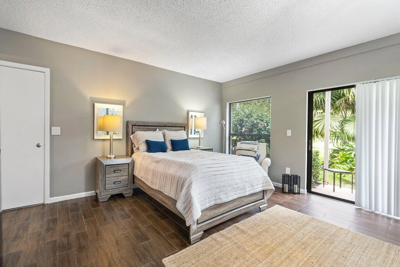 020-11863WimbledonCircle-Wellington-FL-3