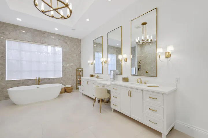 1019 Grand Court - 46.jpg-FULL