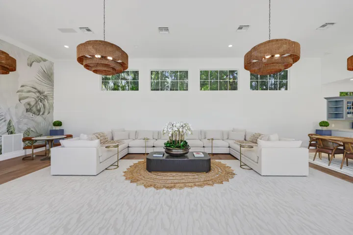 1019 Grand Court - 34.jpg-FULL