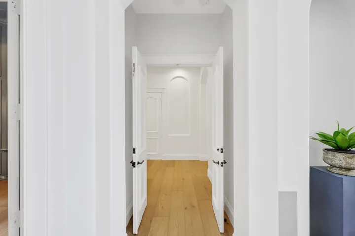 1019 Grand Court - 42.jpg-FULL
