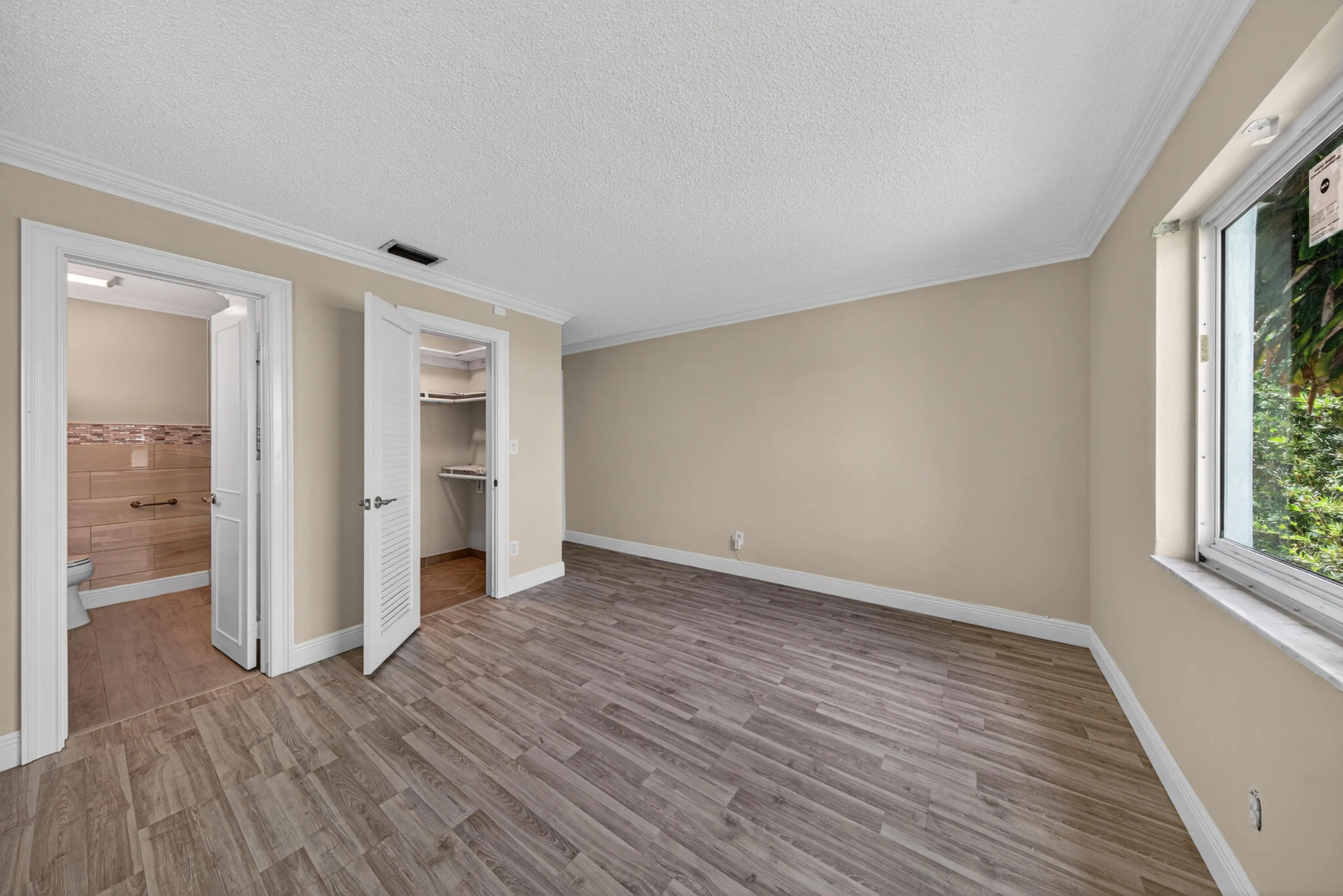 Bedroom #1