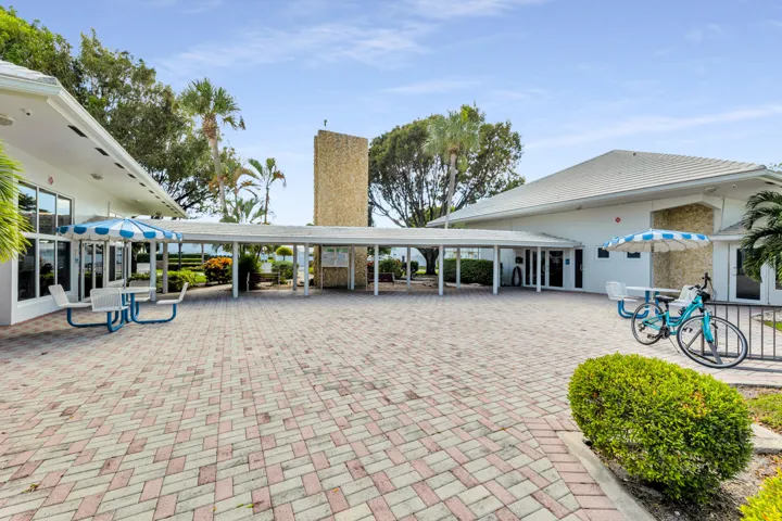 North Clubhouse (12)