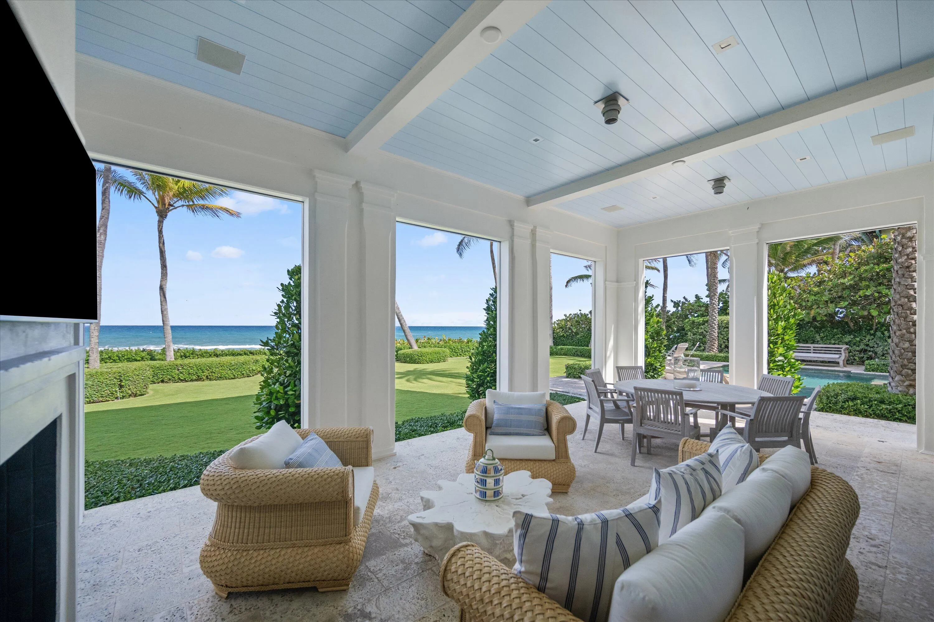 Outdoor Loggia