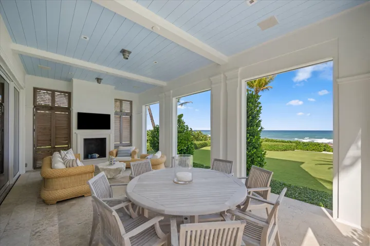 Outdoor Loggia