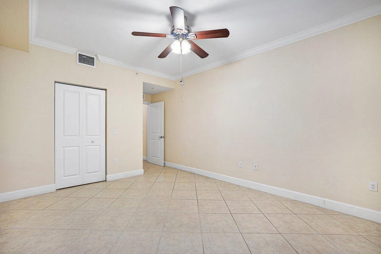016-1690RenaissanceCommonsBlvd-BoyntonBe