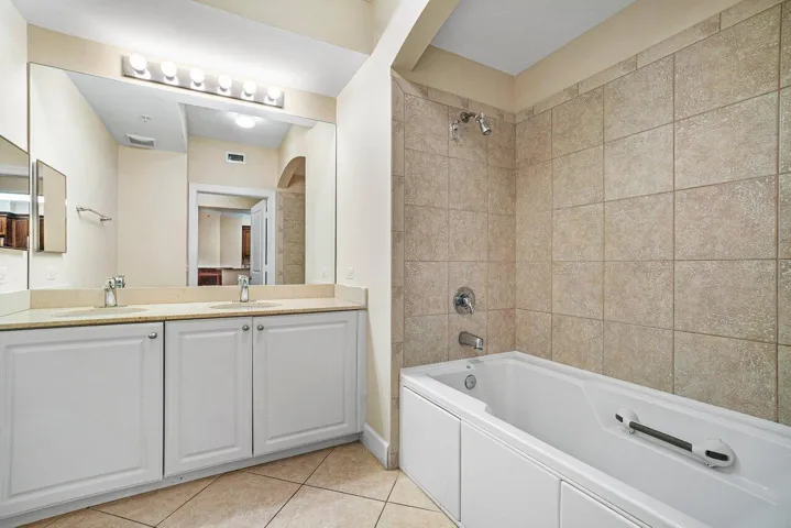 014-1690RenaissanceCommonsBlvd-BoyntonBe