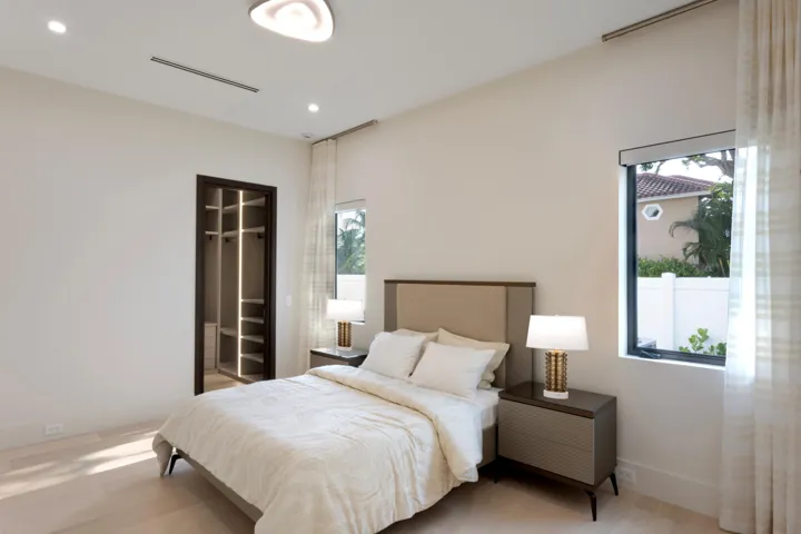 mls_BEDROOM_PS_LAMP