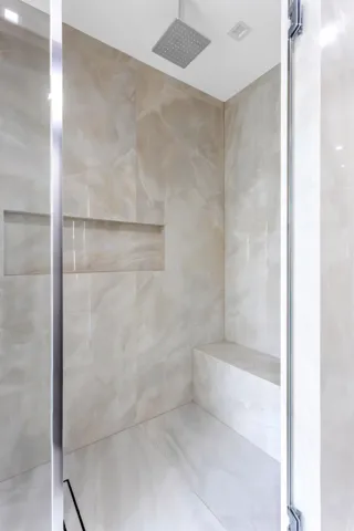 SHOWER_DETAIL_EB