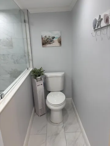 Pelican Pointe primary bath 2