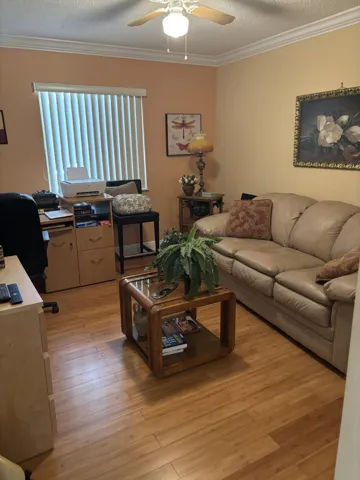 Pelican Pointe guest bedroom - office
