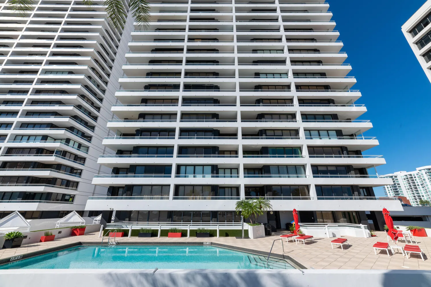 525 S Flagler Dr Unit 10d West-large-010