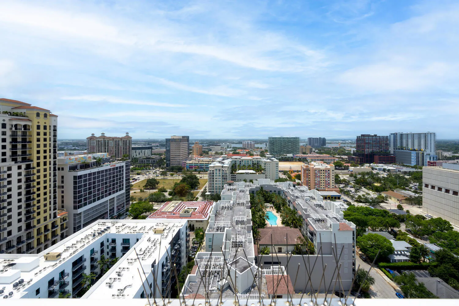 525 S Flagler Dr Unit 26h West-large-017