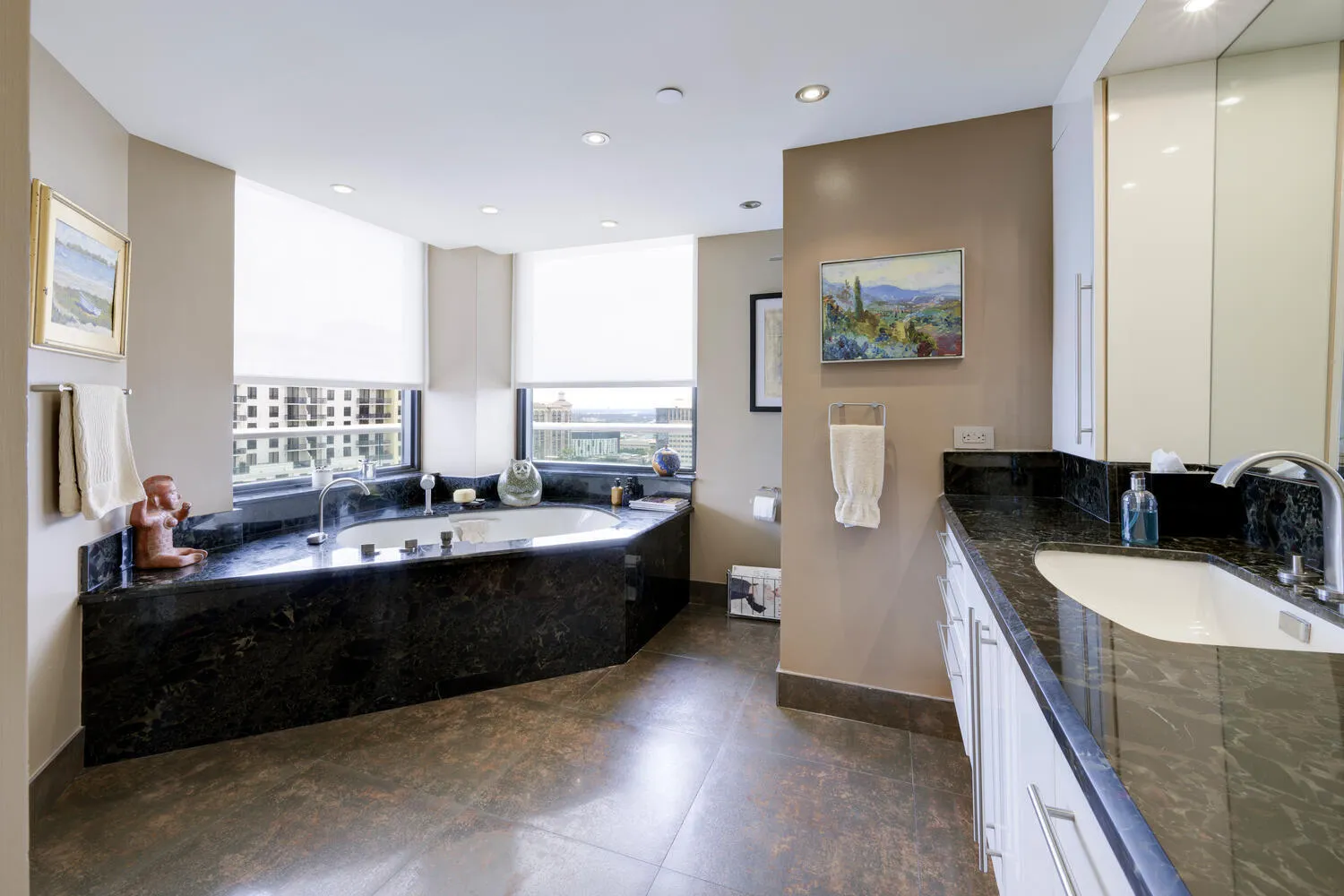 525 S Flagler Dr Unit 26h West-large-019