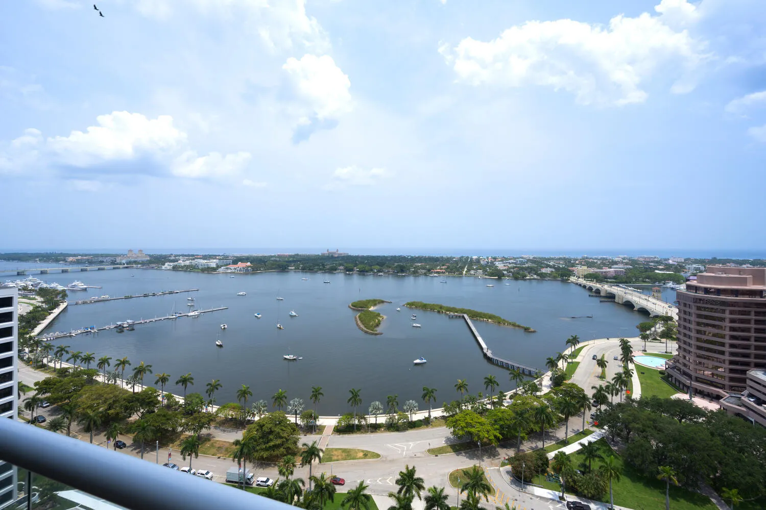 525 S Flagler Dr Unit 26h West-large-001