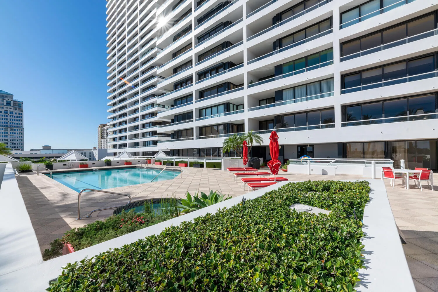 525 S Flagler Dr Unit 10d West-large-011