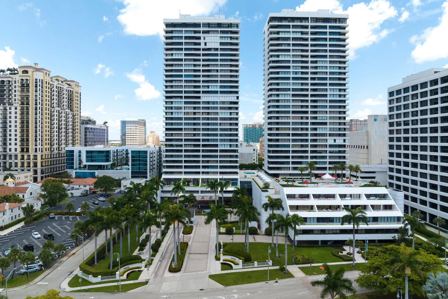 525 S Flagler Dr Unit 26h West-large-026