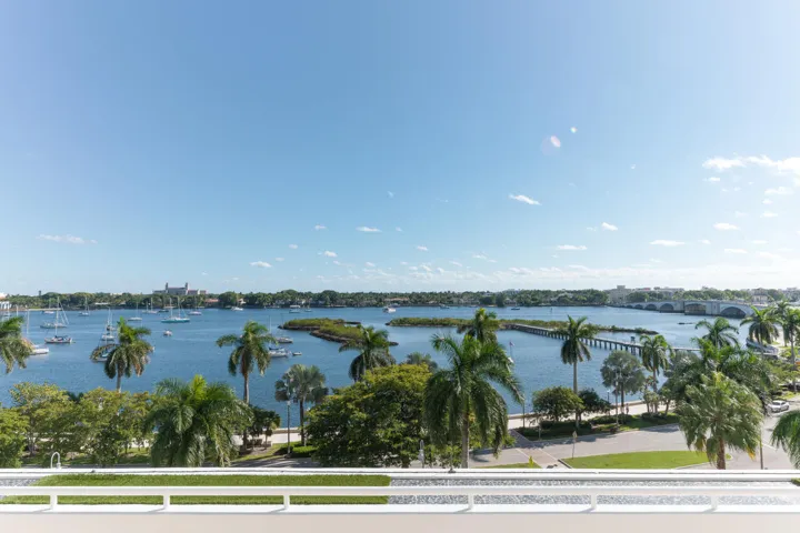 525 S Flagler Dr Unit 10d West-large-009