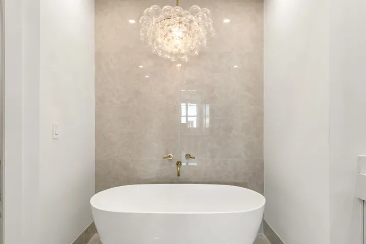 PRIMARY_BATHROOM_DETAIL_D
