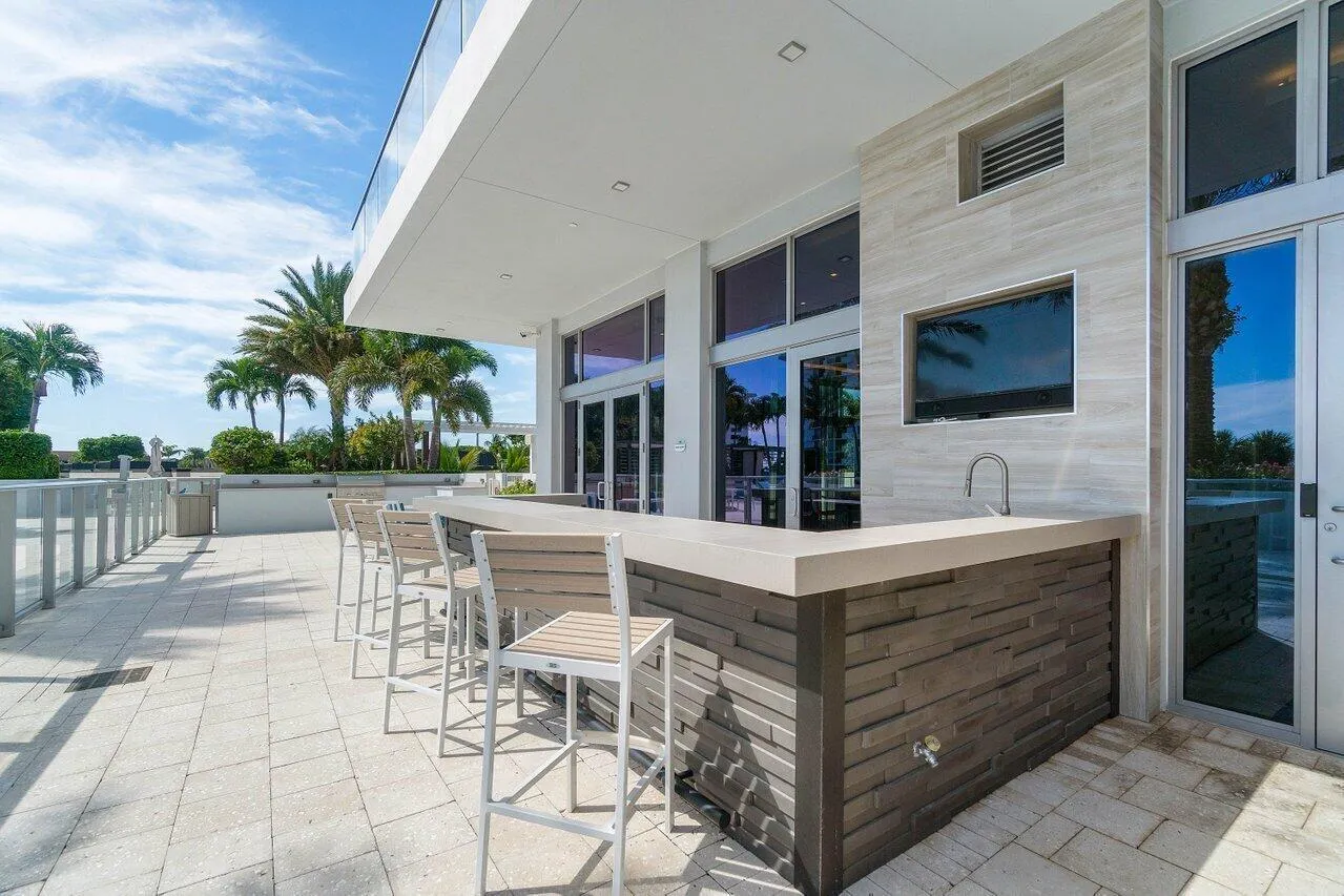 045-3WaterClubWay-NorthPalmBeach-FL-3340