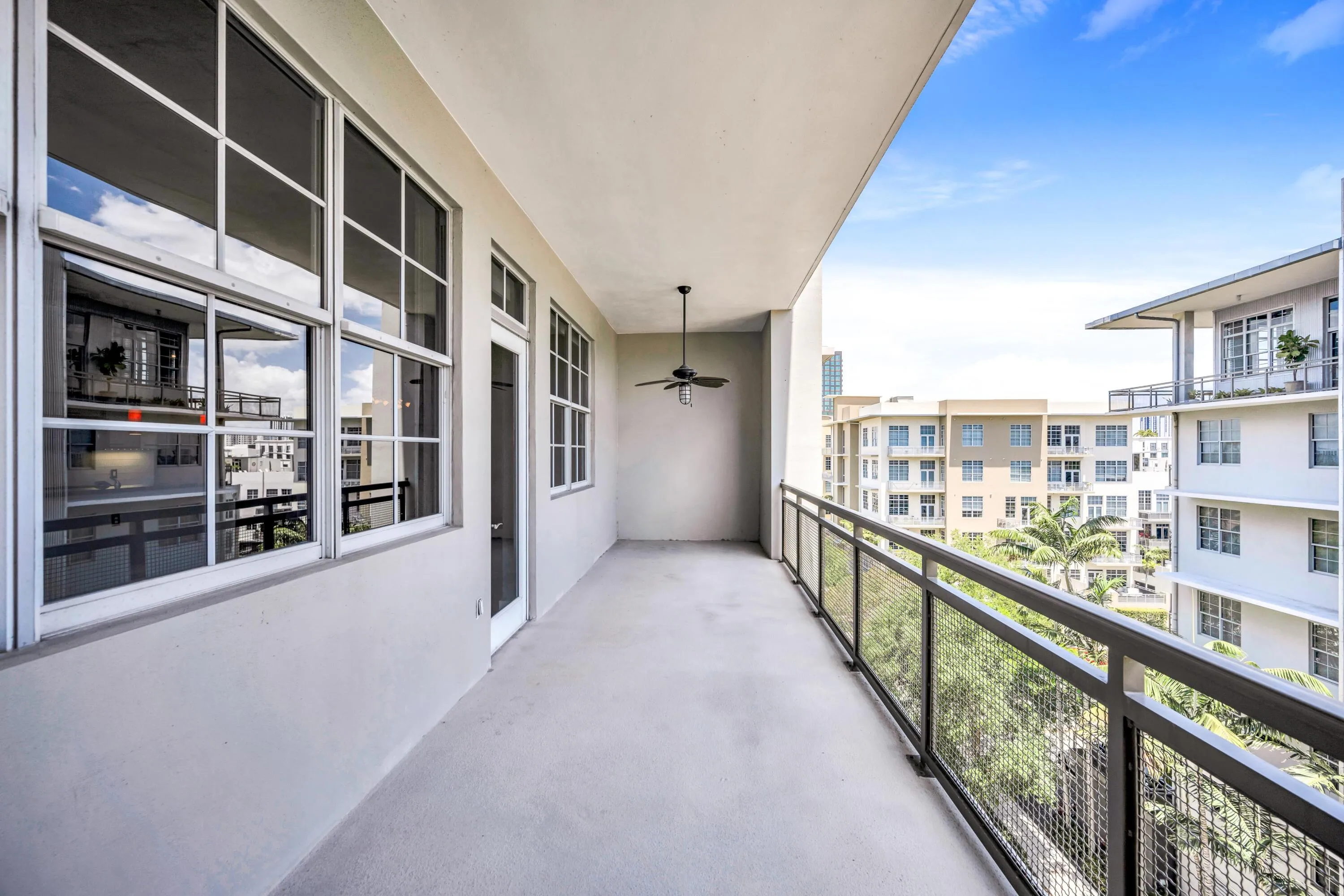 411 NW 1ST AVE #605--18