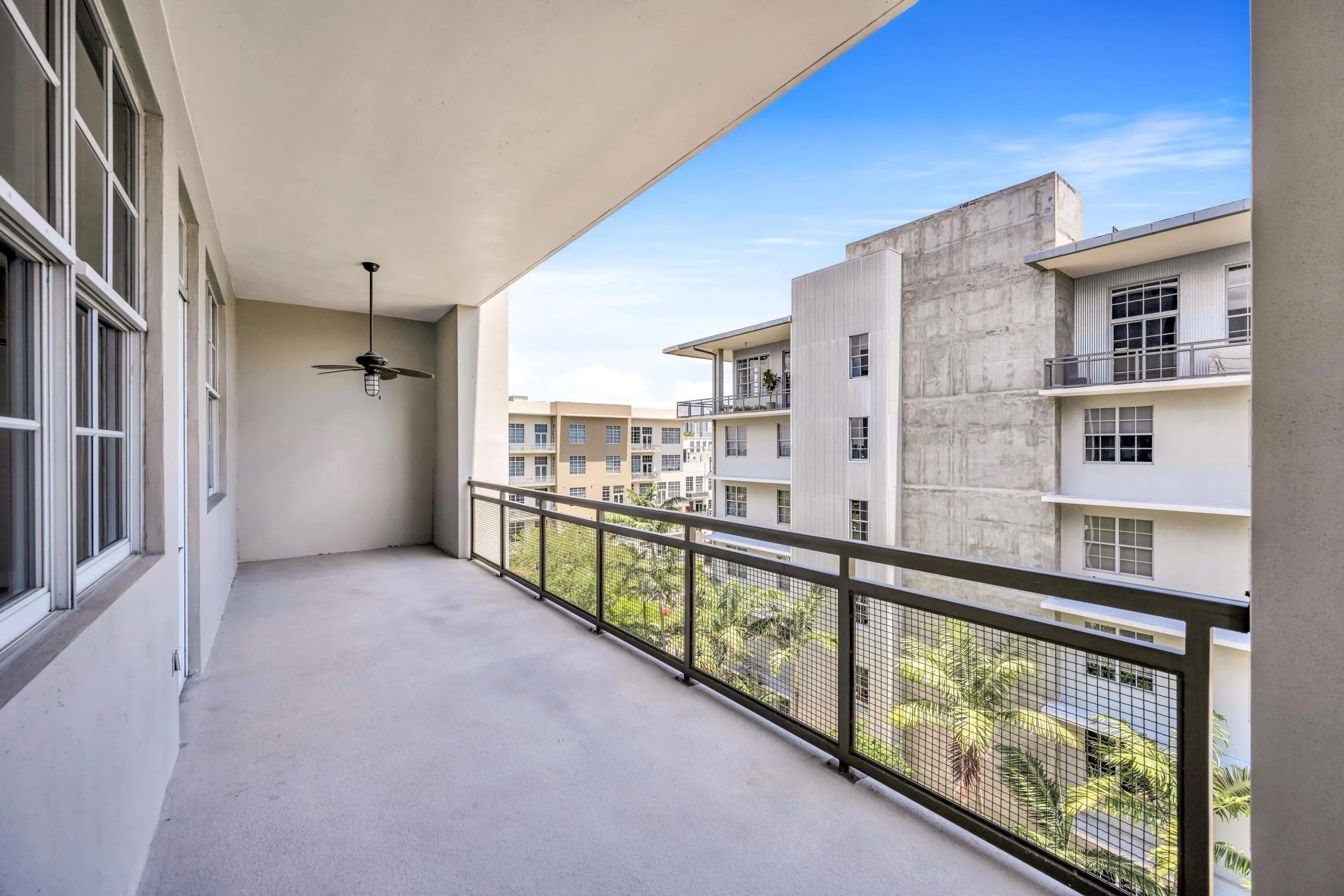 411 NW 1ST AVE #605--17