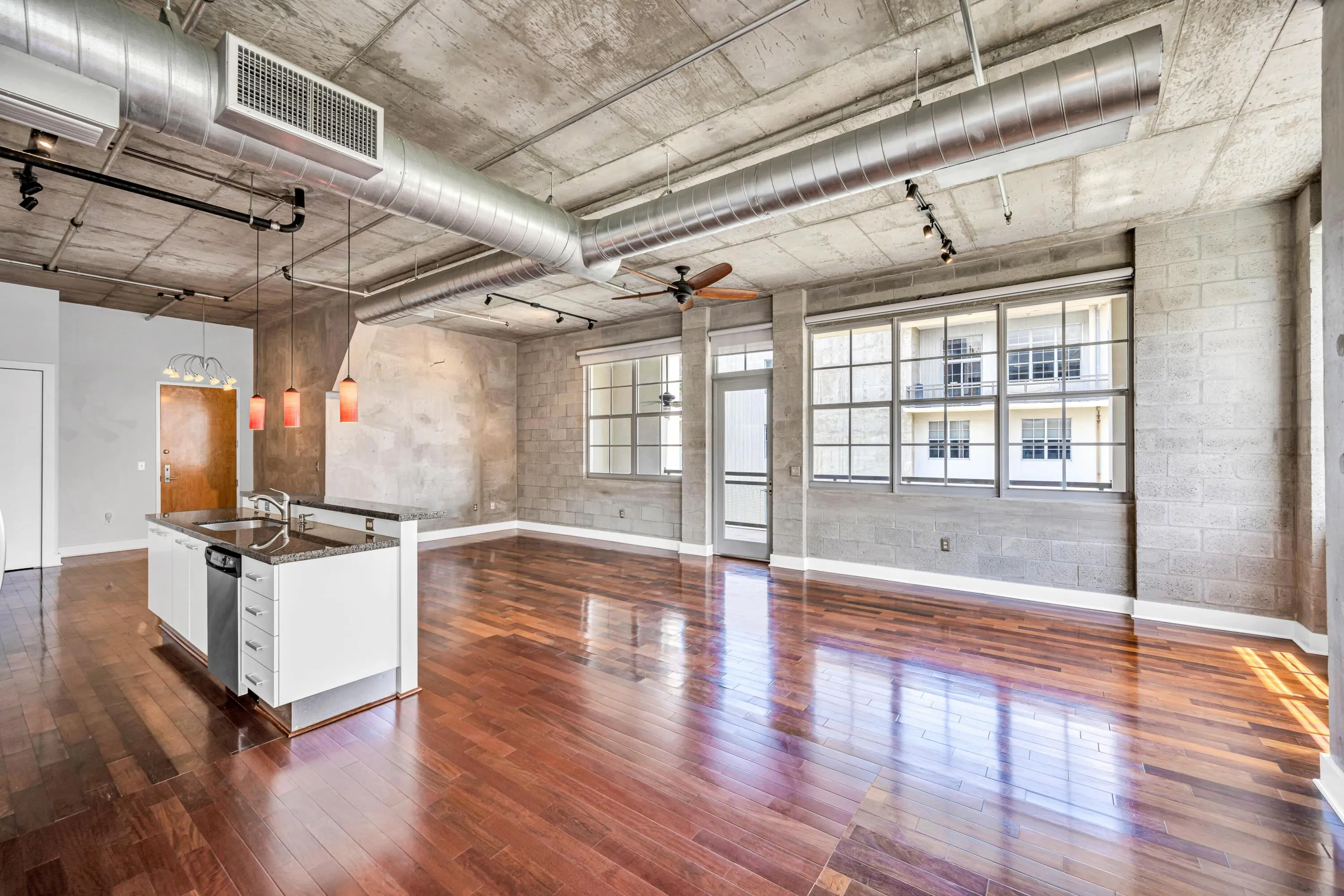 411 NW 1ST AVE #605--21