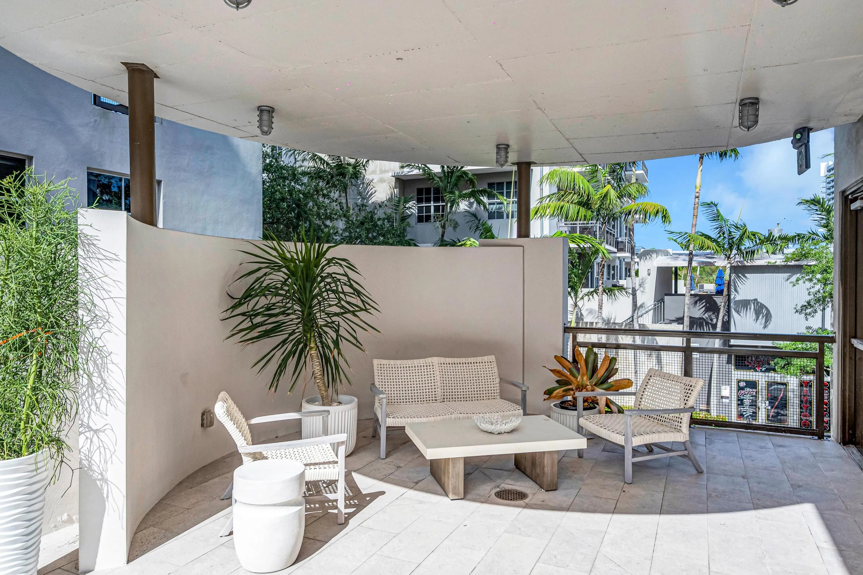 444 NW 1ST APT 301 #-9