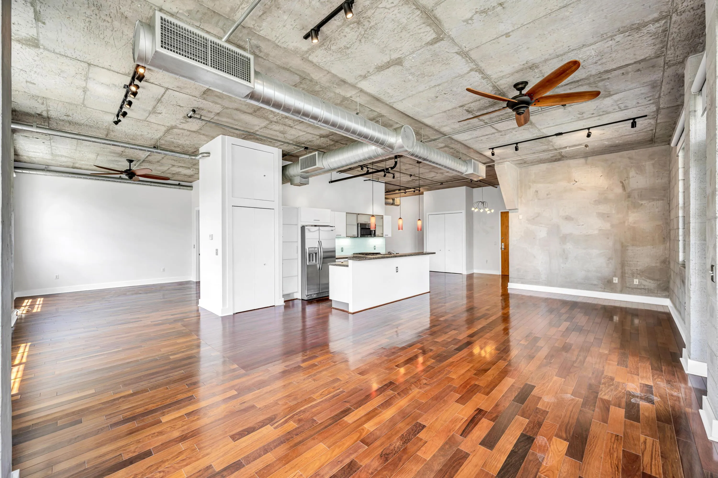 411 NW 1ST AVE #605--19