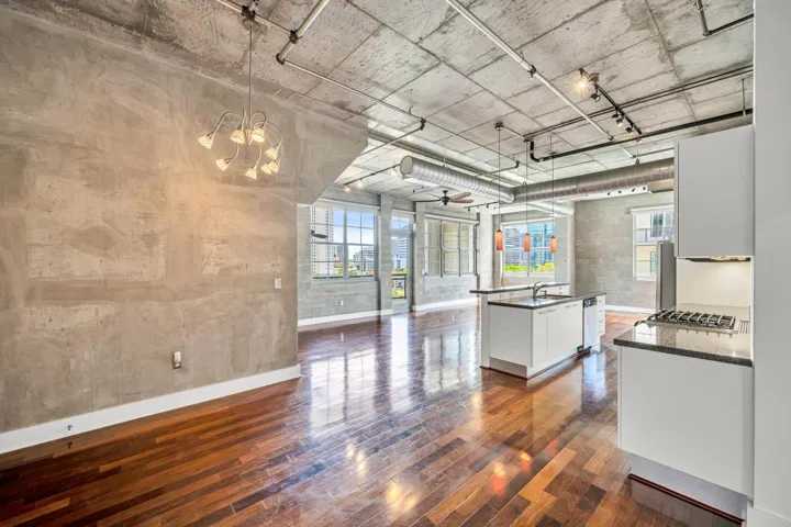 411 NW 1ST AVE #605--6