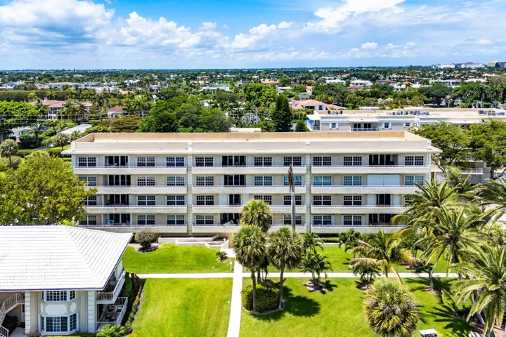 R Building