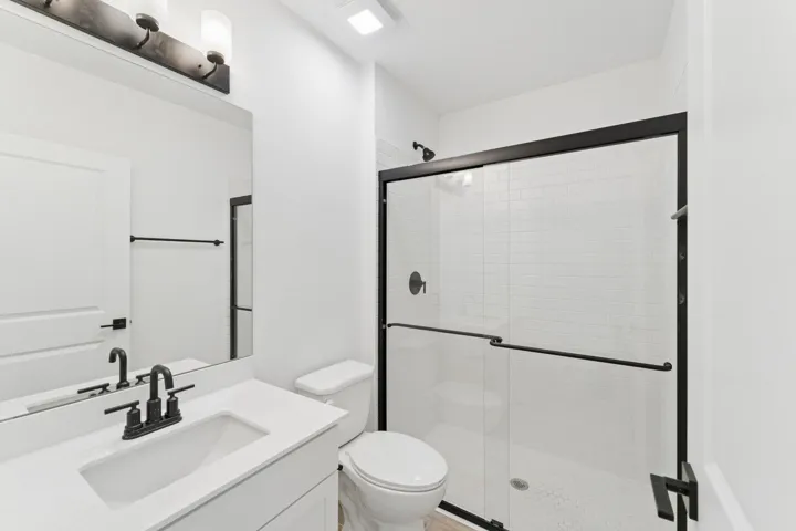 Extra Suite Bath