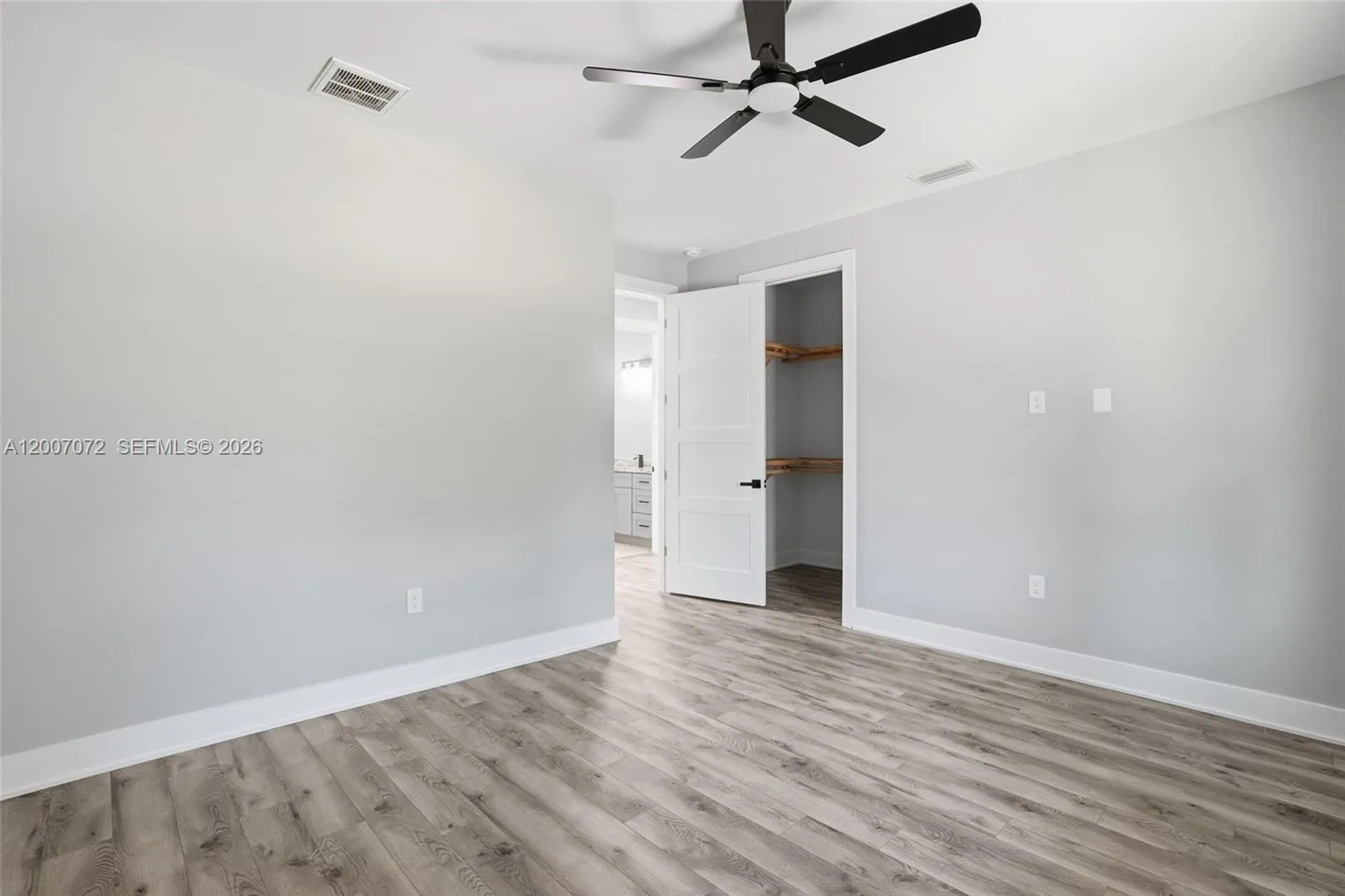 Property photo 73